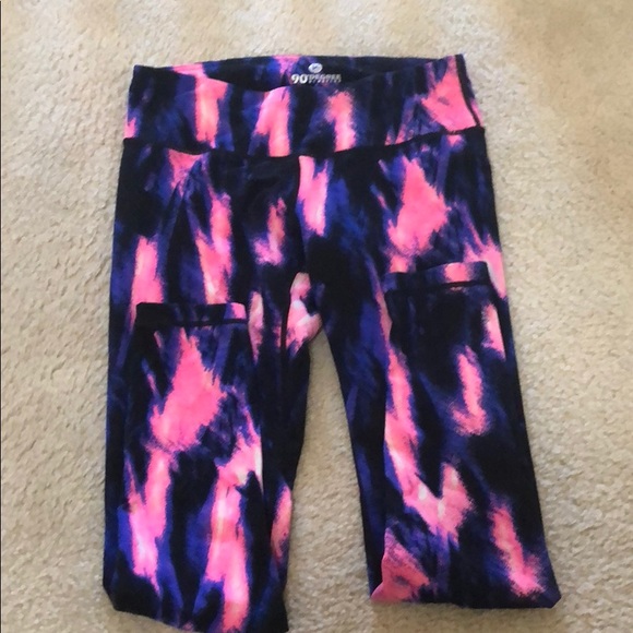 Fun print leggings!! - Picture 3 of 5
